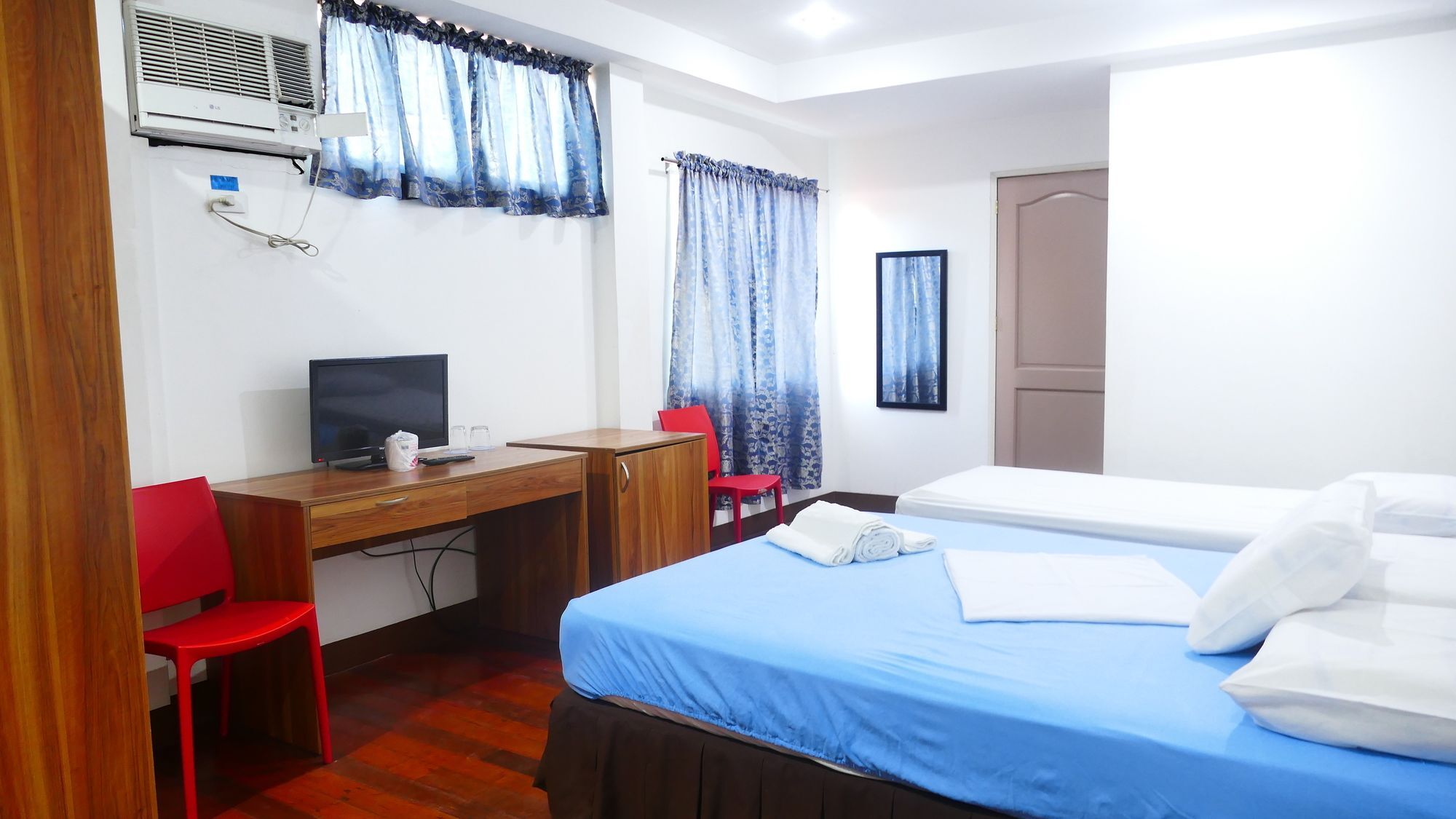 Countess Pension House Liloan Exterior foto